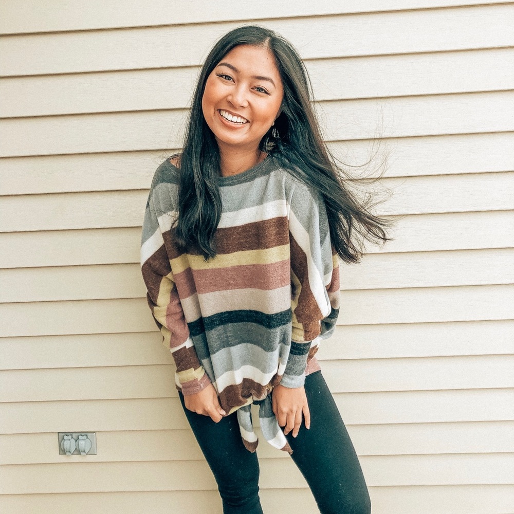 S/M vestique sweater